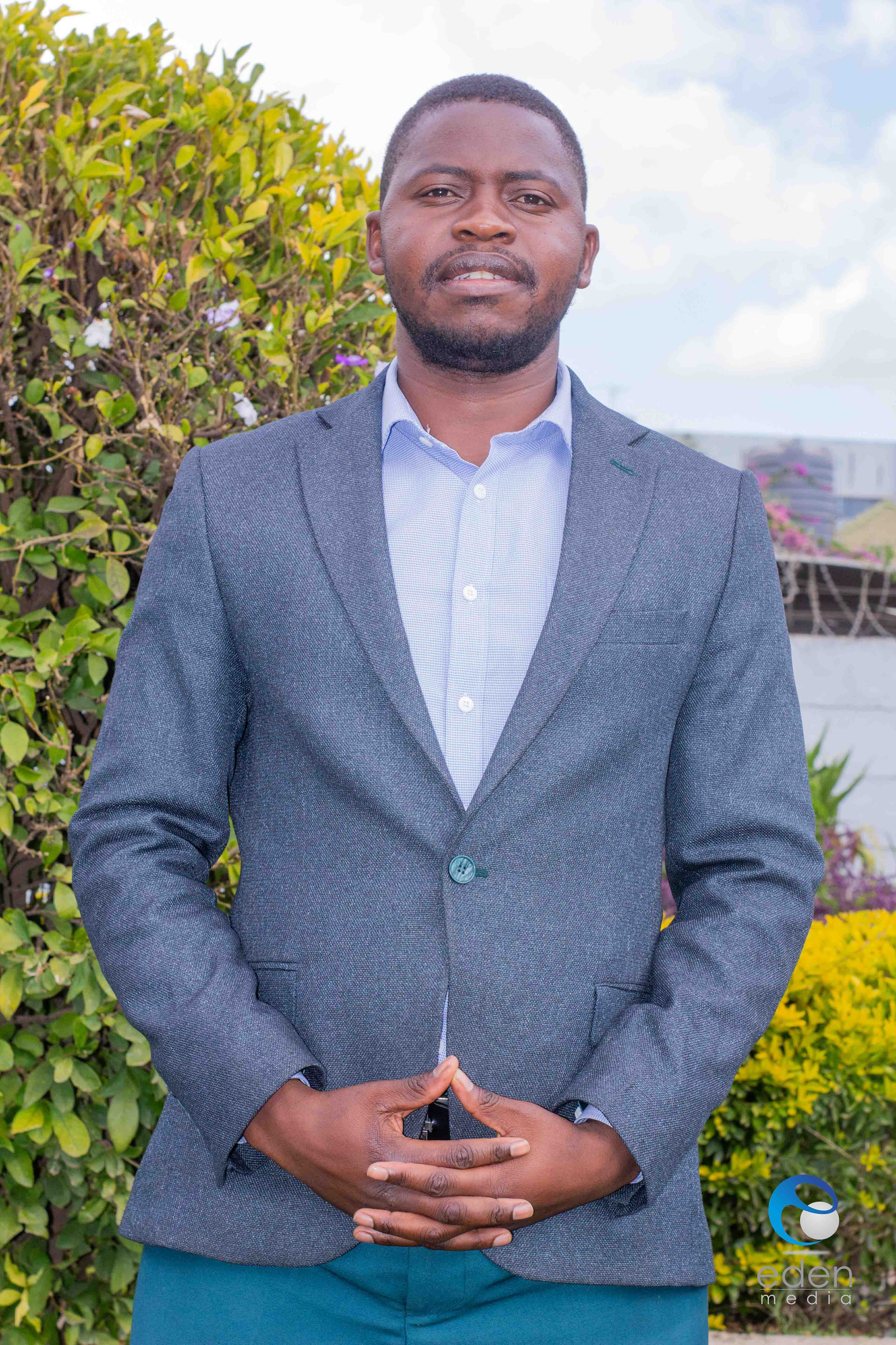 Terence Mapholisa